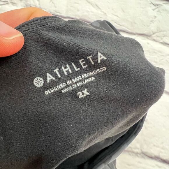 Athleta Women's 2XL Camouflage Racerback Tank Top Gray Cropped Sleevelessi - Picture 4 of 6